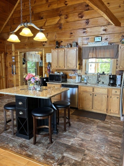 1027 Garland Hollow Rd, Pegram, TN 37143