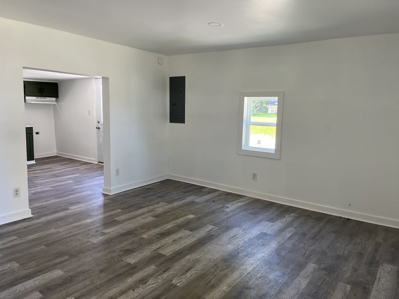 110 N Commerce St, Adams, TN 37010