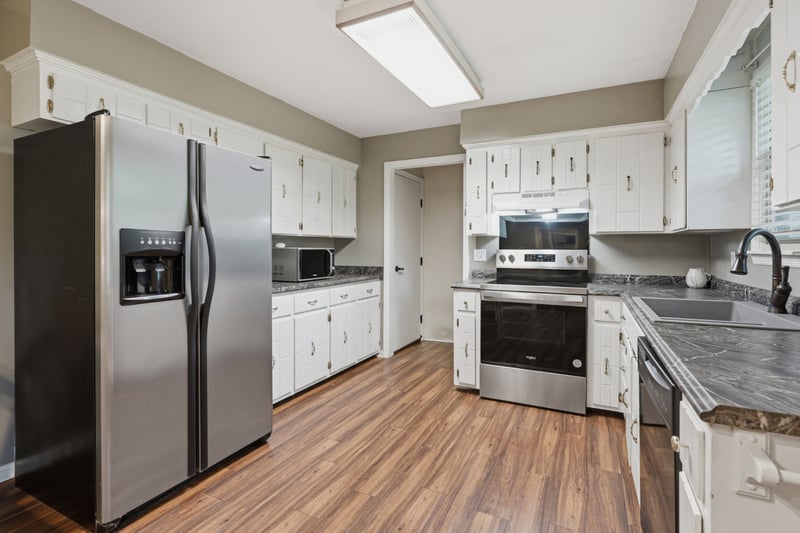 107 Charleston Dr, Goodlettsville, TN 37072