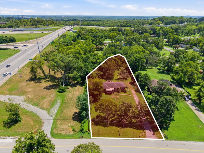 103 Port Dr, Madison, TN 37115