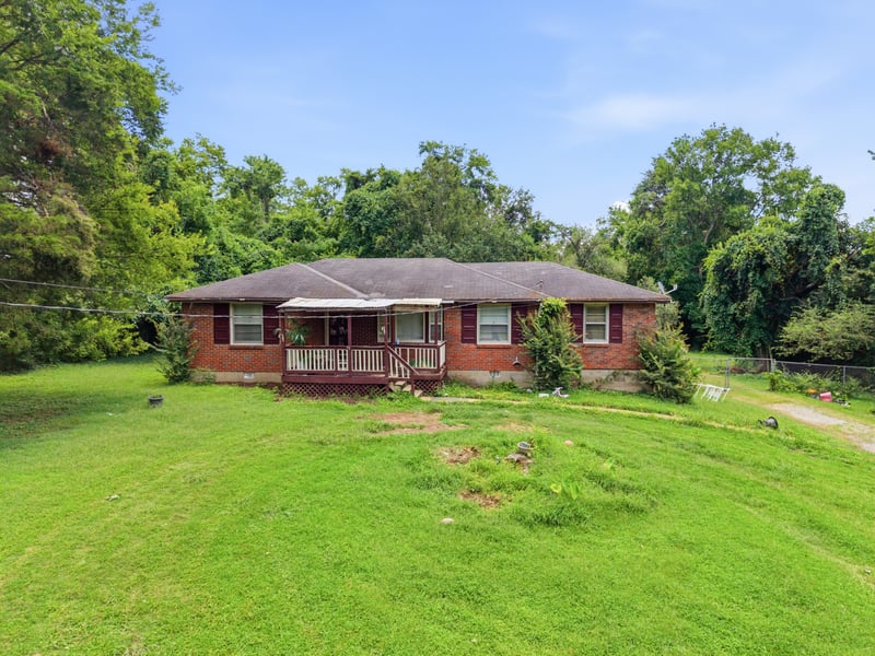 103 Port Dr, Madison, TN 37115