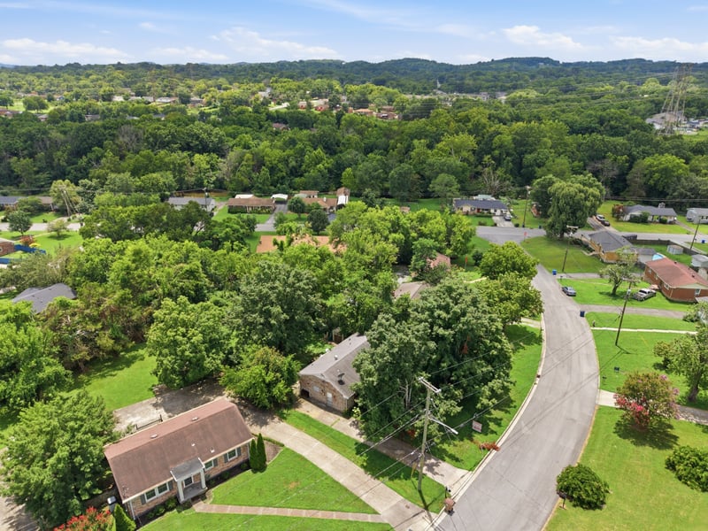 210 Friendship Dr, Goodlettsville, TN 37072