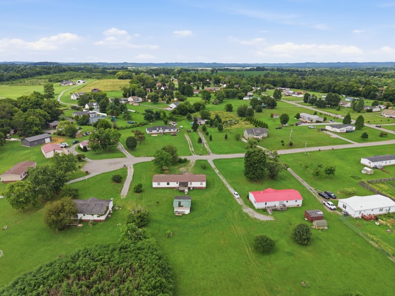 1019 Lbj Ct, Gallatin, TN 37066