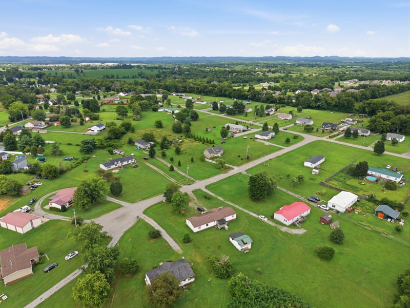 1019 Lbj Ct, Gallatin, TN 37066