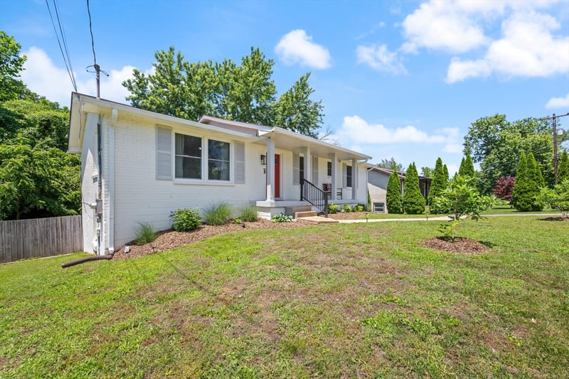 4848 Whittier Dr, Old Hickory, TN 37138