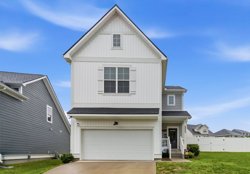 8649 Lawson Dr, Antioch, TN 37013