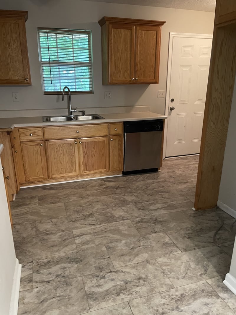 303 15th Ave, Springfield, TN 37172