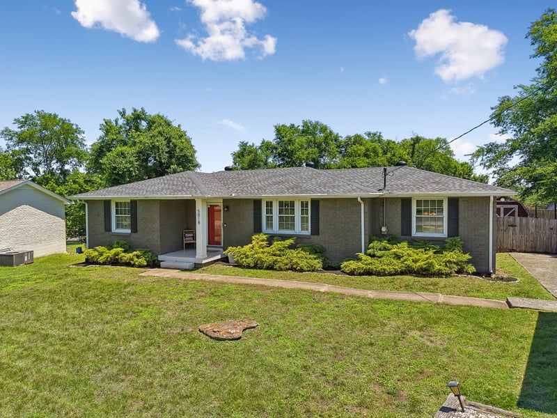 5018 Bonnawell Dr, Hermitage, TN 37076