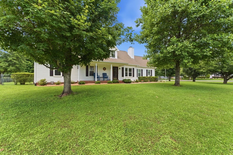 1202 Snead Dr, Murfreesboro, TN 37128