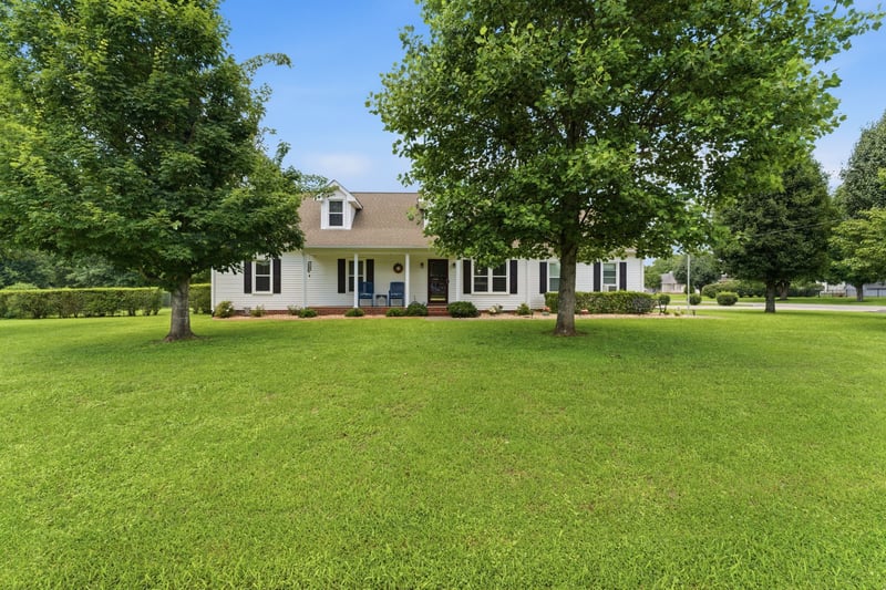 1202 Snead Dr, Murfreesboro, TN 37128