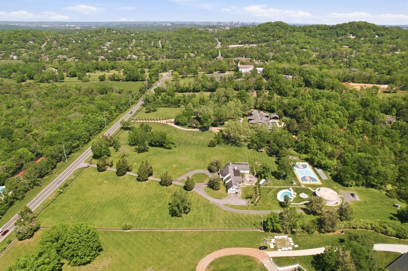 5840 Hillsboro Pike, Nashville, TN 37215
