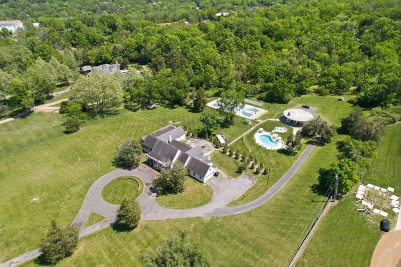 5840 Hillsboro Pike, Nashville, TN 37215