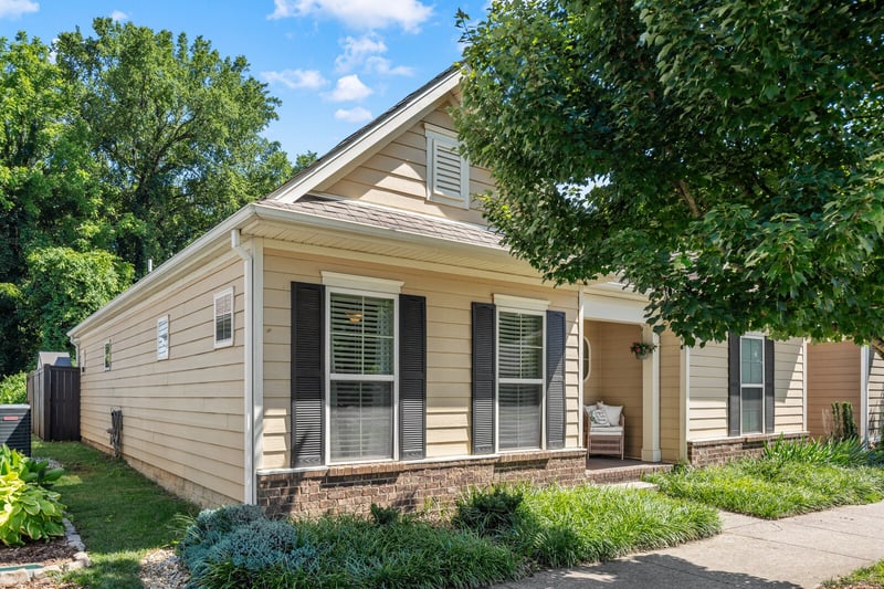 2302 Concord Mill Dr, Smyrna, TN 37167