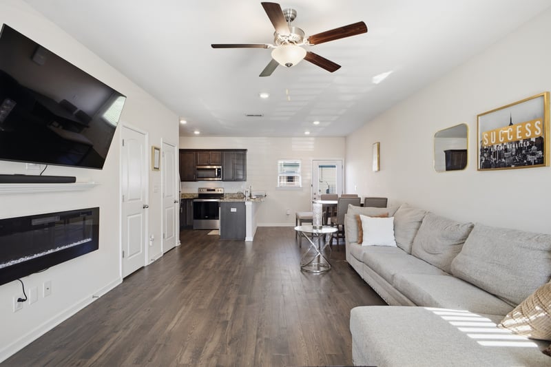 4066 Cody Dr, La Vergne, TN 37086