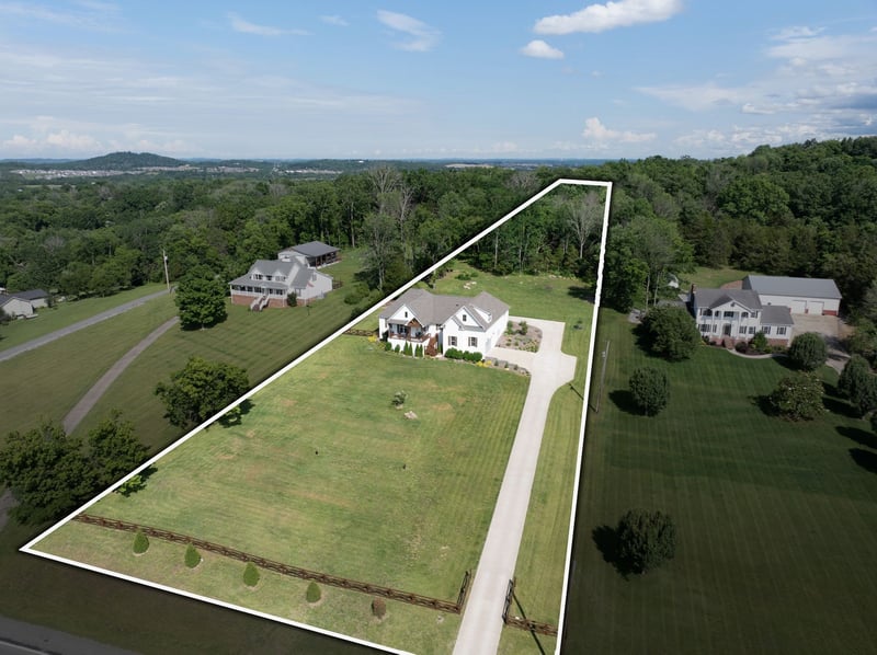 2591 Long Hollow Pike, Hendersonville, TN 37075