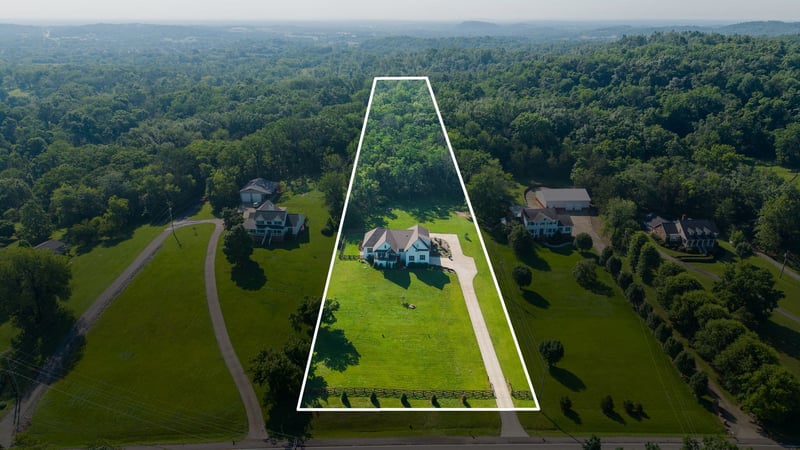 2591 Long Hollow Pike, Hendersonville, TN 37075