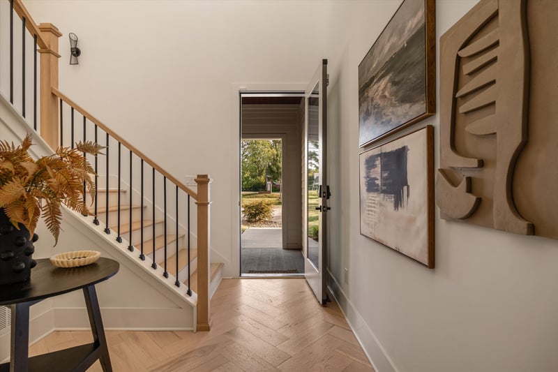 560 Highcrest Dr, Nashville, TN 37211