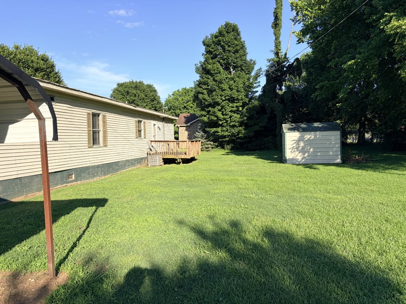7650 Highway 41 , Adams, TN 37010