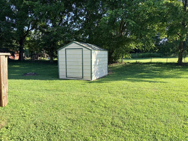 7650 Highway 41 , Adams, TN 37010