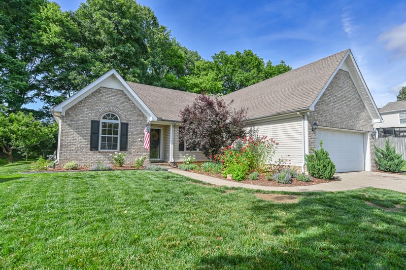 2224 Dewey Dr, Spring Hill, TN 37174