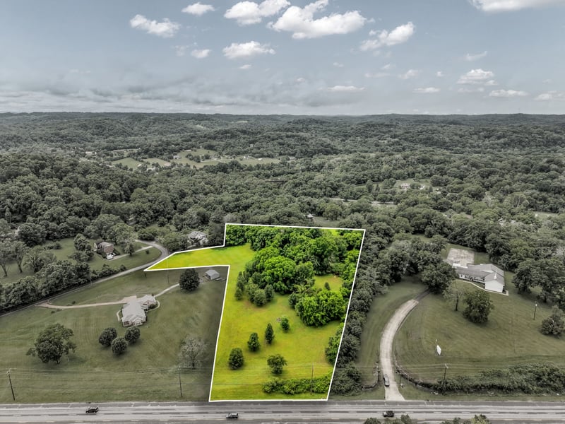 1725 Williamson Rd, Goodlettsville, TN 37072