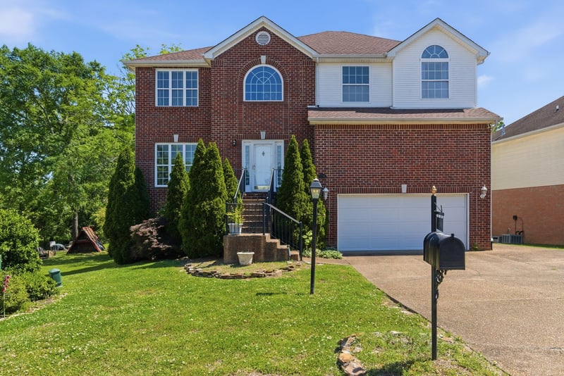 328 Moonwater Ct, Hermitage, TN 37076
