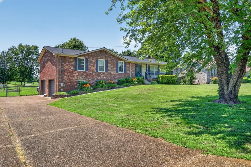 416 Wadebrook Dr, Gallatin, TN 37066