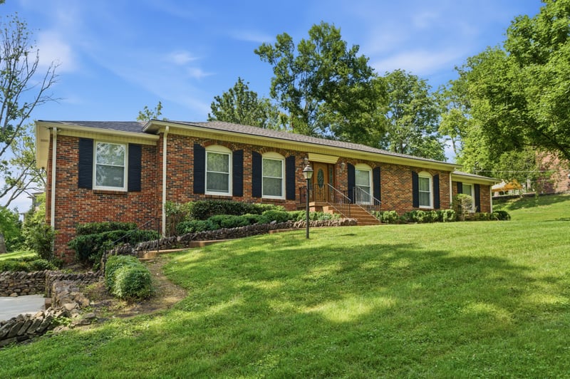 631 Forest Park Dr, Brentwood, TN 37027