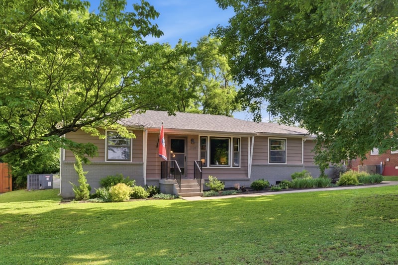 2724 Emery Dr, Nashville, TN 37214