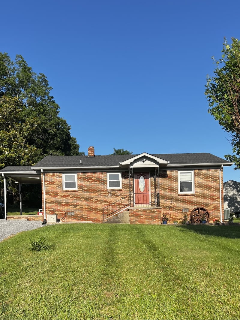 160 Blackey Bandy Rd, Bethpage, TN 37022