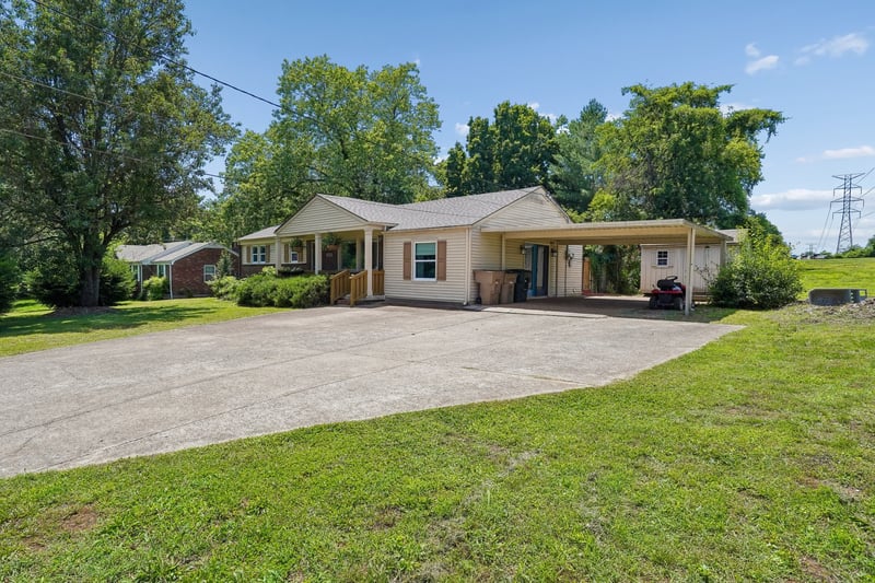 2414 Springview Dr, Nashville, TN 37214