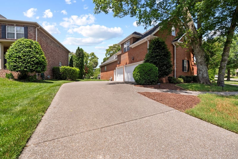 1610 Fair House Rd, Spring Hill, TN 37174