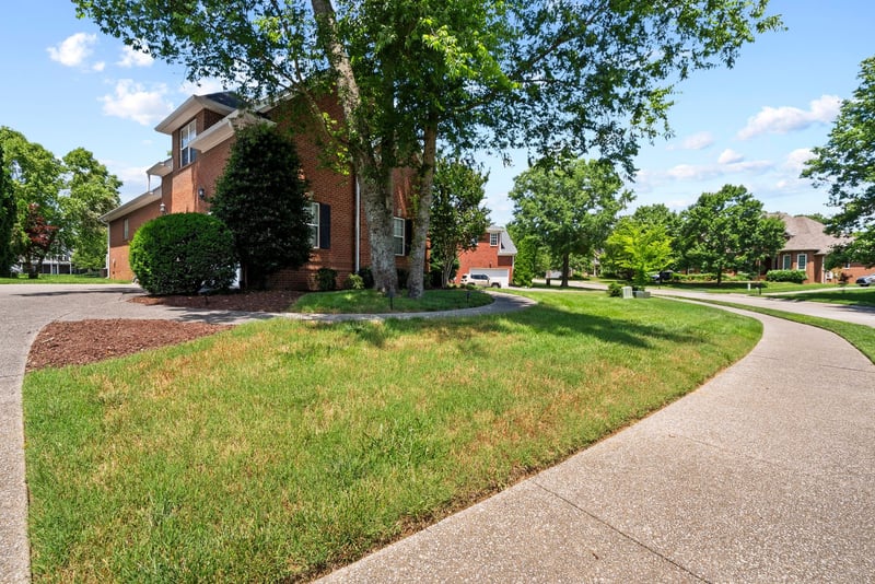 1610 Fair House Rd, Spring Hill, TN 37174