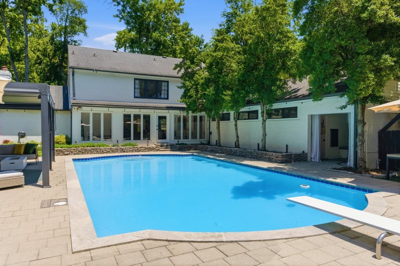 2419 Valley Brook Rd, Nashville, TN 37215