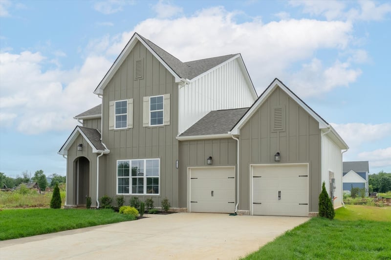 27 Madelaine Way, Kingston Springs, TN 37082