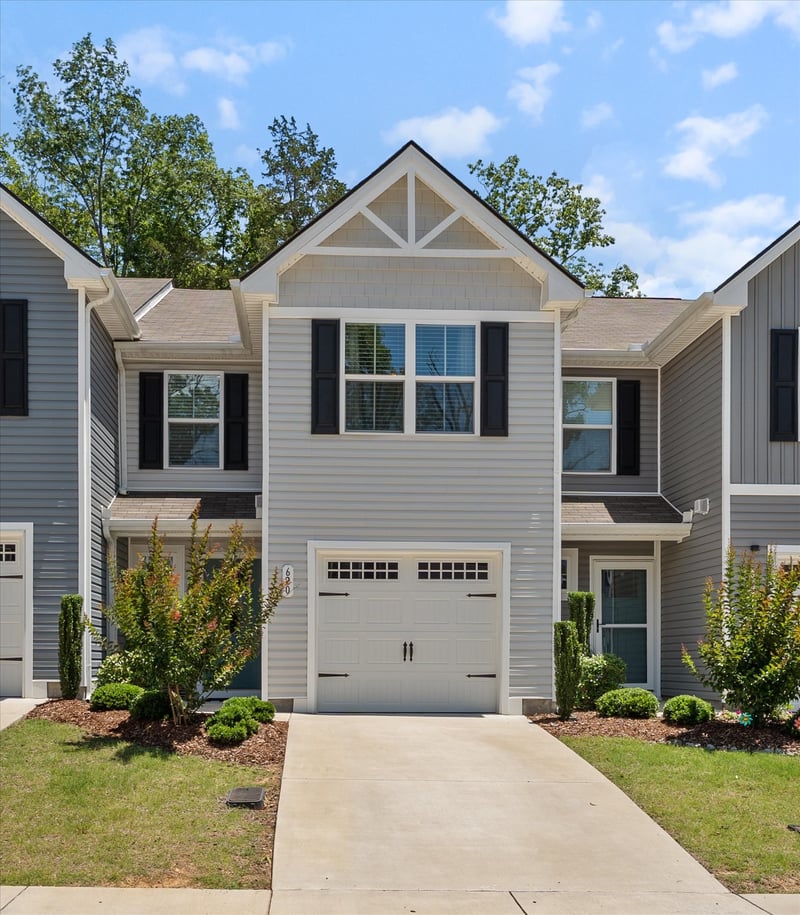 620 Woodall Ridge Dr, Lebanon, TN 37090