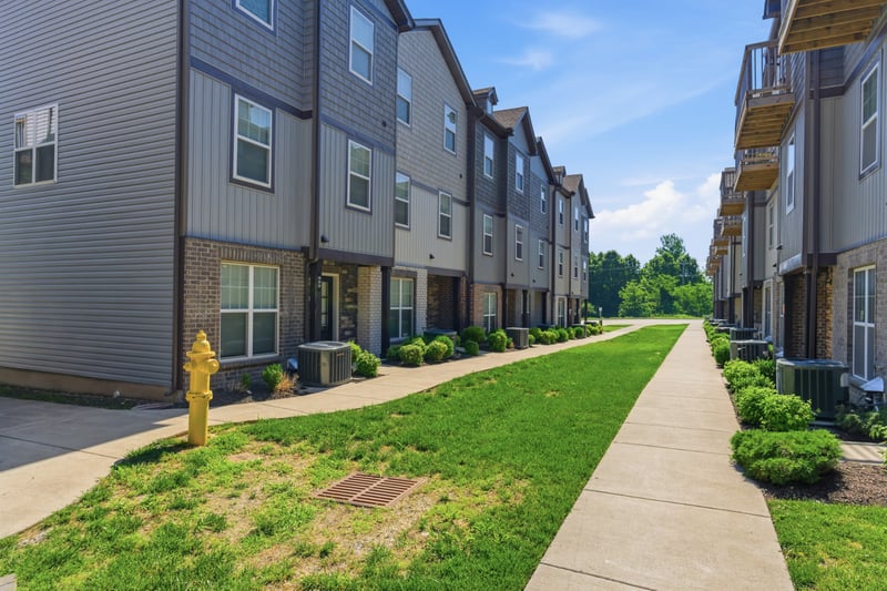 322 Negri Ct, La Vergne, TN 37086
