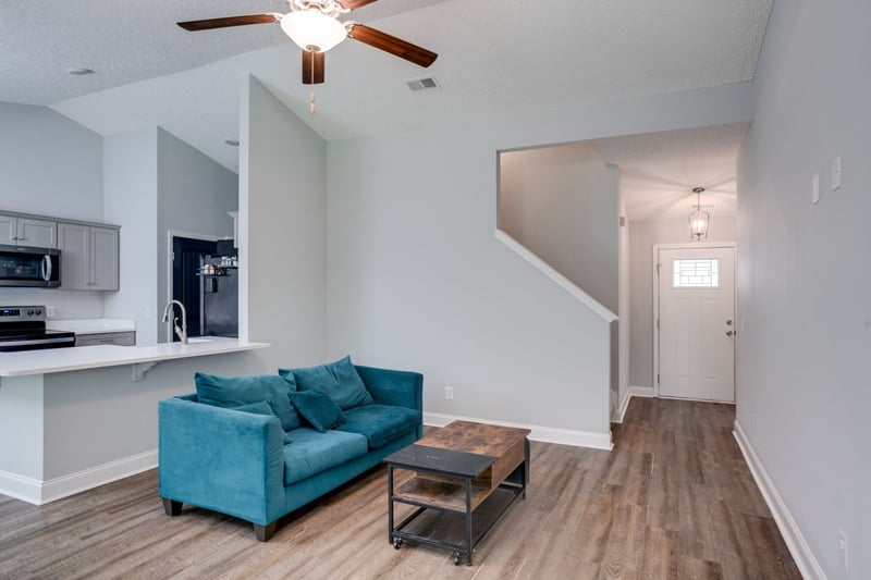 826 Cedar Ln, Springfield, TN 37172
