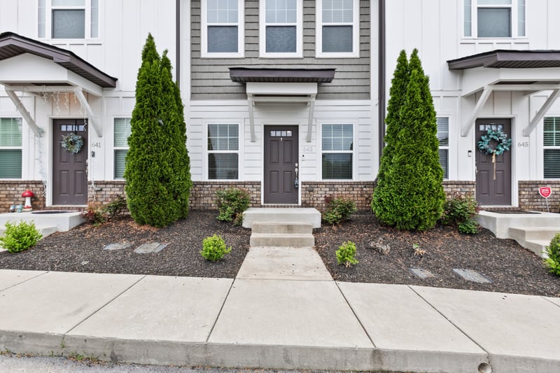 643 Bristol Creek Dr, Nashville, TN 37221
