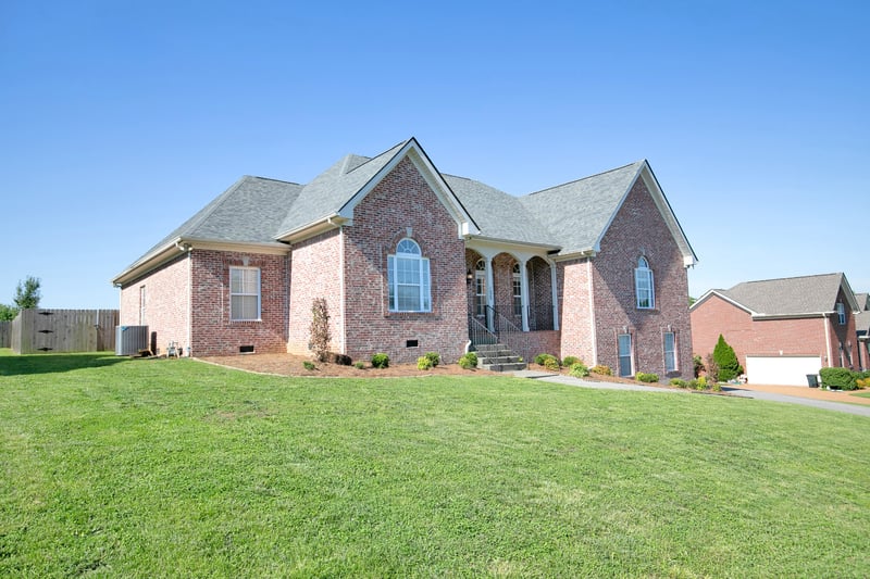 122 Buckhaven Dr, Hendersonville, TN 37075