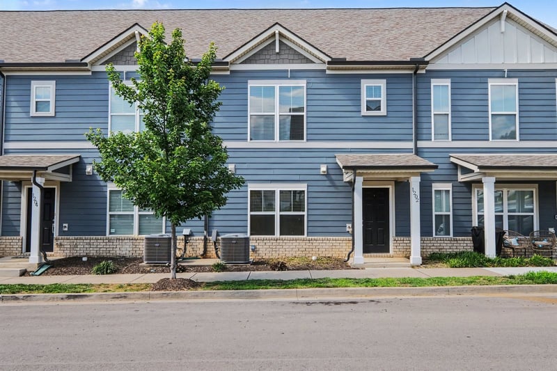 1202 Foxton Ln, Antioch, TN 37013