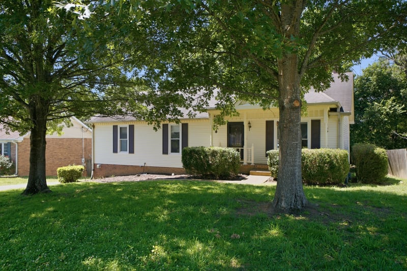 3325 Country Ridge Dr, Antioch, TN 37013