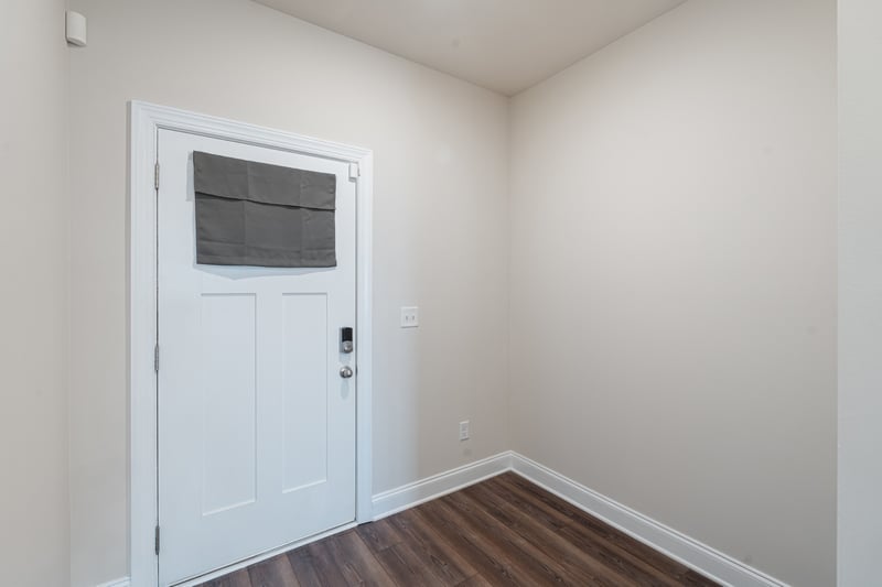 858 Longleaf Ln, Columbia, TN 38401