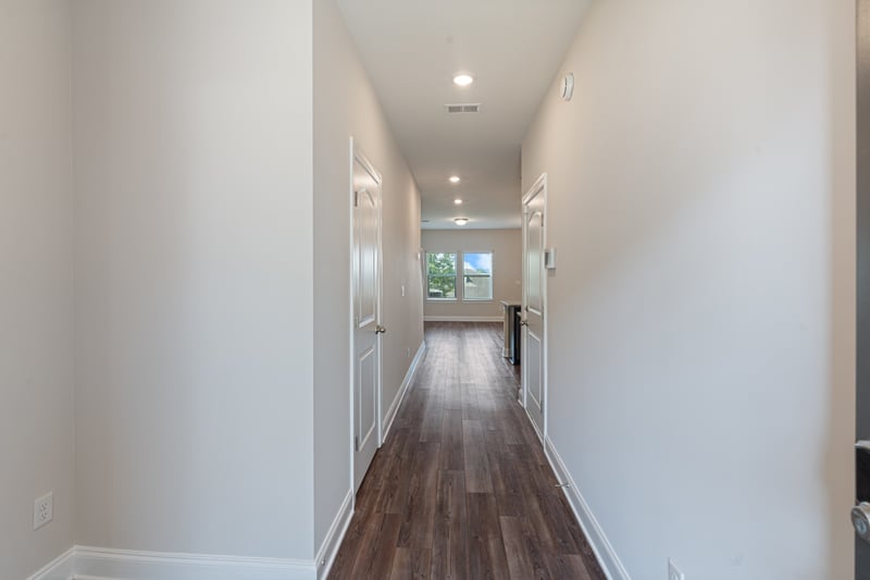 858 Longleaf Ln, Columbia, TN 38401