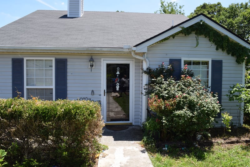 456 Cedar Park Cir, La Vergne, TN 37086