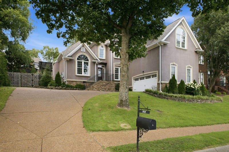 512 Crofton Park Ln, Franklin, TN 37069