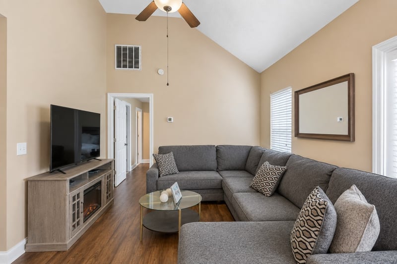1420 Journey Dr, Murfreesboro, TN 37130