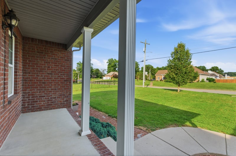 738 Sycamore Dr, Springfield, TN 37172
