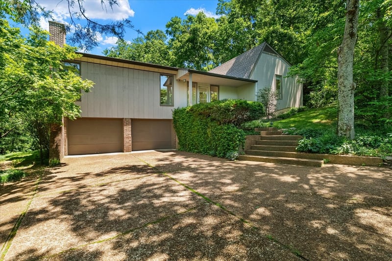 1102 Brentwood Ln, Brentwood, TN 37027