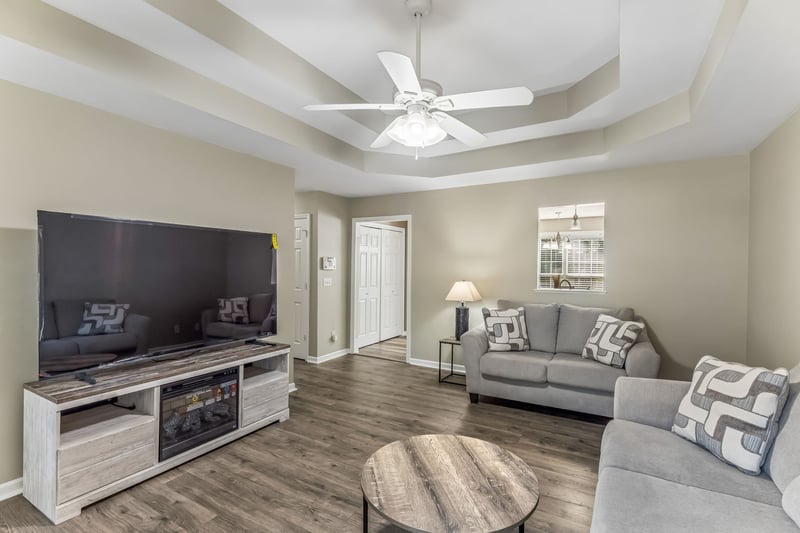 1706 Hillview Dr, Columbia, TN 38401